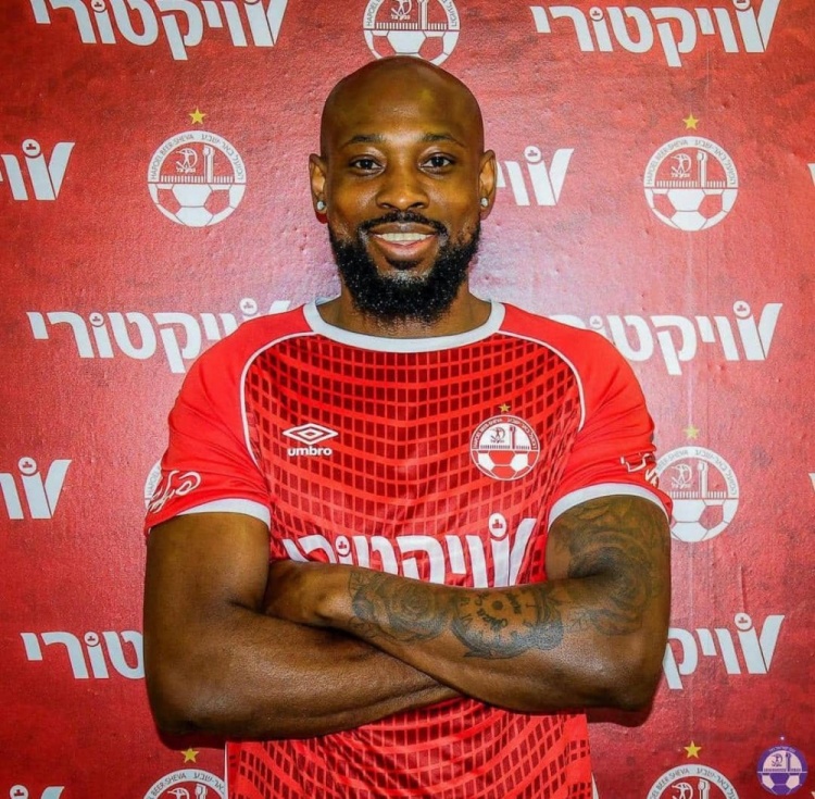 leyu乐鱼体育中国-最后一块拼图落位！博主：以超前锋加里塔即将加盟深圳青年人